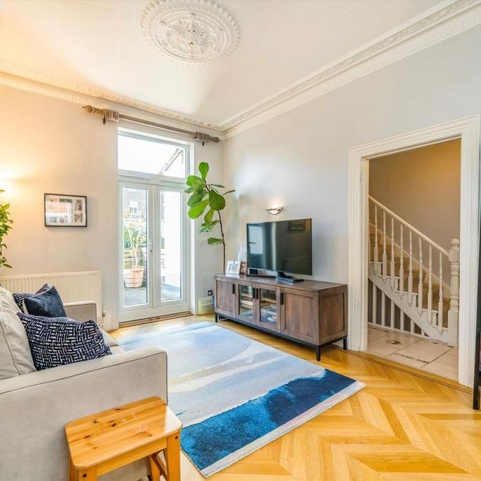 4 bedroom house to rent - Photo 1