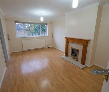 3 bedroom semi-detached house to rent - Photo 2