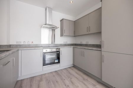 Two Bedroom Apartment, 1 Kings Hall Road, BT9, Belfast - Photo 5