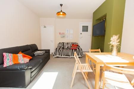 Charnwood Grove, West Bridgford, NG2 - Photo 1