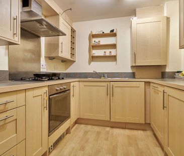 2 bedroom apartment to rent - Photo 3