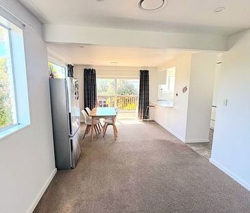 3Bdr house with great views and Central Heating - Photo 4