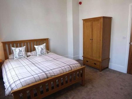 Victoria Park Apartments, Barrow-in-furness, LA14 - Photo 5