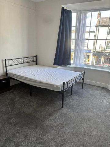 1 bedroom in a house share to rent - Photo 4