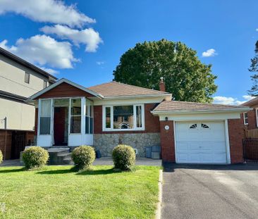 For Lease - 203 Van Dusen Boulevard, Toronto, Ontario - Photo 1