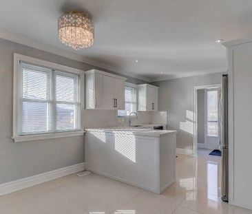 For Lease - 611 Newman Crescent, Whitby, Ontario - Photo 6