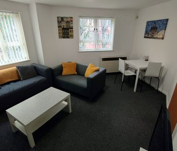 3 Bed Flat, Princes Gardens, L3 - Photo 2