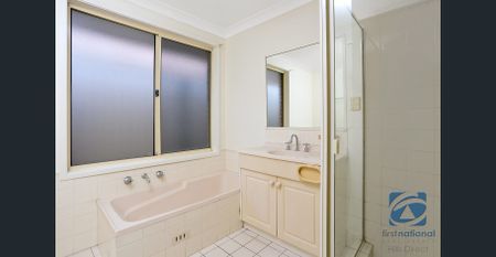 LARGE LIVING SPACES - Photo 5