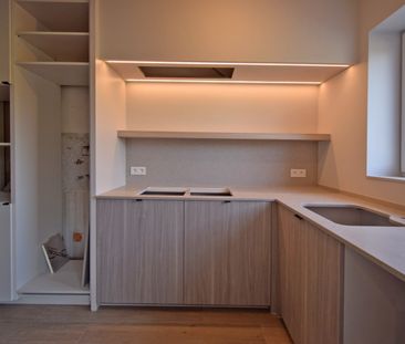 VOLLEDIG GERENOVEERD APPARTEMENT MET GARAGE - Photo 4