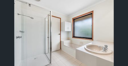 Easy Living with Seamless Indoor–Outdoor Flow! APPLICATIONS NOW OPEN - Photo 5