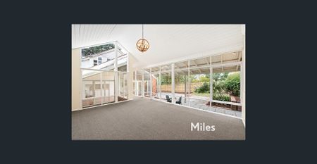 CHARMING FIVE BEDROOM HOME IN PRIME LOCATION - Photo 2