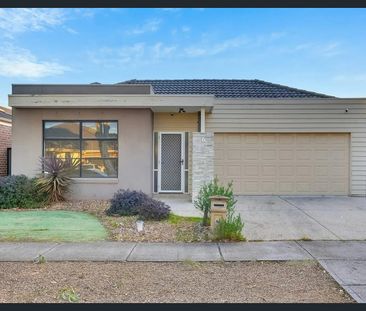 Spacious Family Home! - Photo 6