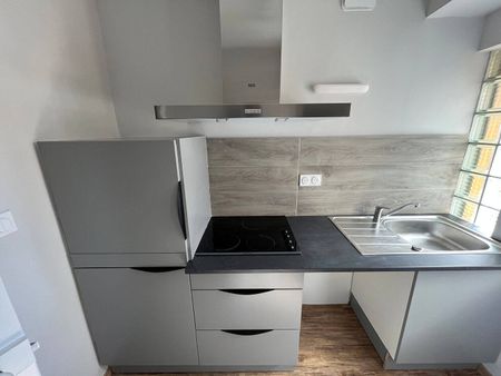 Location appartement 4 pièces 115 m² à Mézériat (01660) - Photo 4