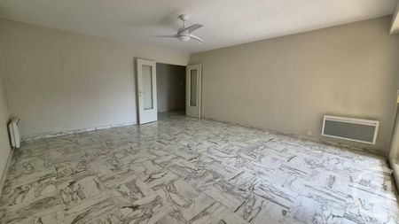 Location Appartement 3 pièces 87m² ANTIBES 06600 - Photo 4