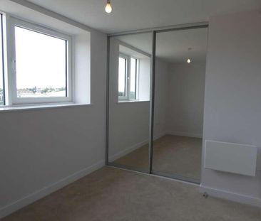 Skylark House, Drake Way, Reading, RG2 - Photo 4