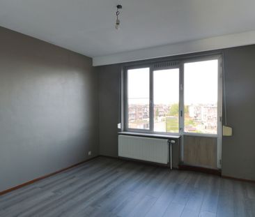 APPARTEMENT MET 2 SLAAPKAMERS EN GARAGE, MET ZICHT OP PARK - Photo 3