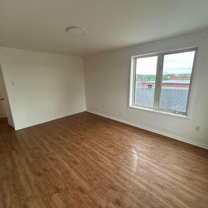 Immeuble - 64-70 Rue Saint-Georges 4 ½ à Louer - Windsor - Photo 2