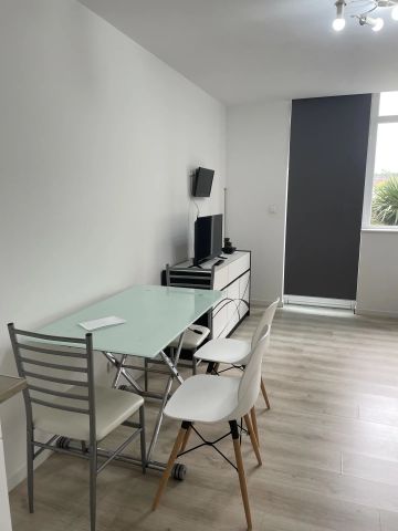 Location Appartement 1 pièce 24m² BOULOGNE SUR MER 62200 - Photo 3