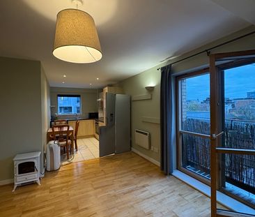 2 Bed Flat, High Street, M4 - Photo 2