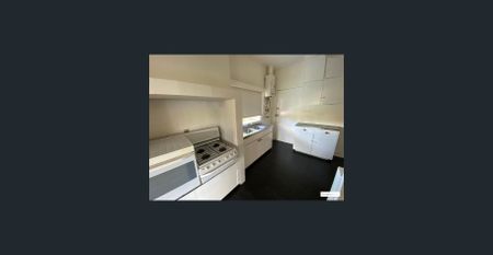 Step into comfortable and stylish living in the heart of St Kilda - Photo 4