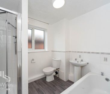 1 bedroom mews to rent - Photo 6