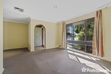 22 Ryland Road, Kelmscott WA 6111 - Photo 5