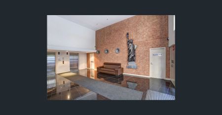 Furnished Studio & Boutique Studio Residence In Great Convenience & Steps to Nice Cafes - Photo 4