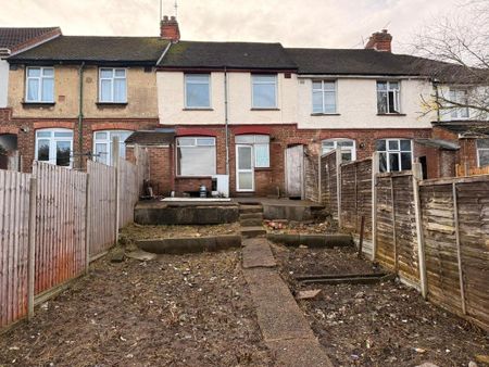3 bedroom terraced house to rent - Photo 3