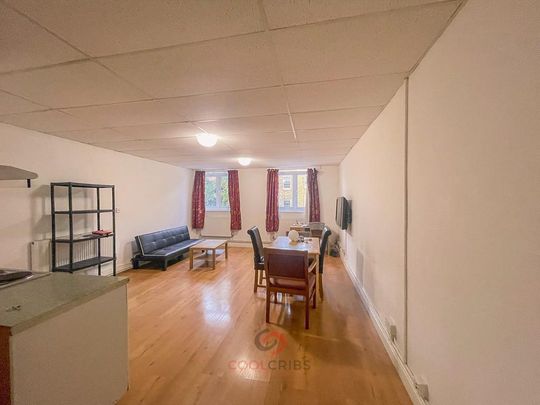 2 bedroom flat to rent - Photo 1