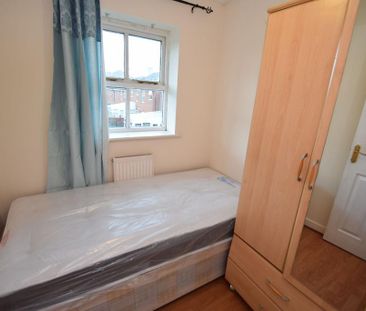 3 bedroom terraced house to rent - Photo 3