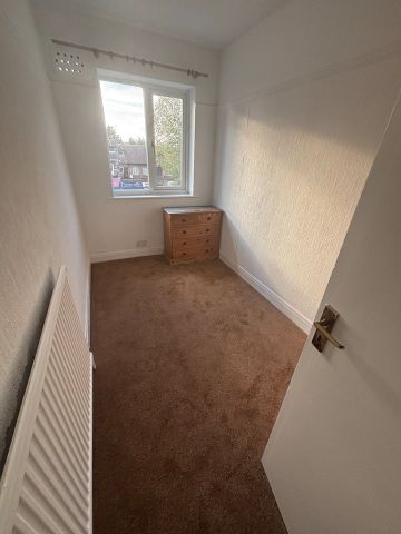 2 Bed Flat, Alexandra Avenue, HA2 - Photo 2