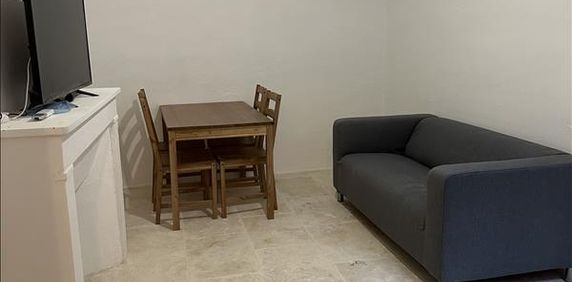 2 pièces - Meublé - 37,8 m² - 2ème étage - Colocation non autorisée - Photo 2