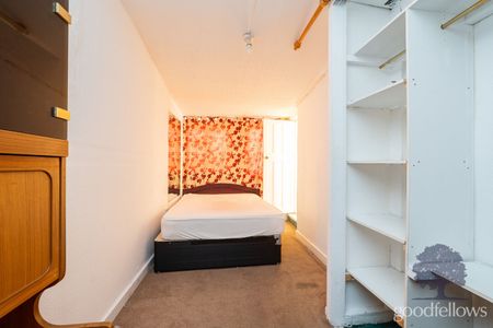 4 bedroom detached house to rent, - Photo 5