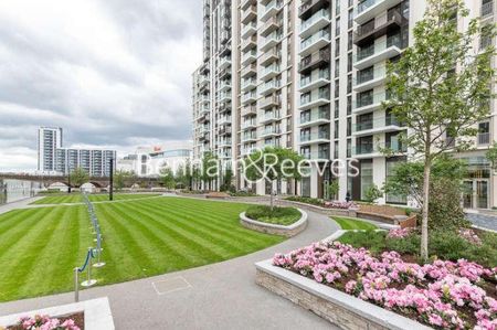 Fountain Park Way, White City, W12 - Photo 2