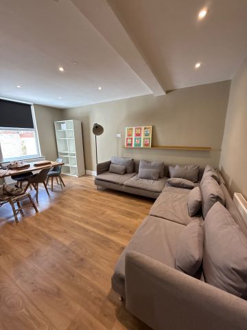 6 Bed Terraced House, Cretan Road, L15 - Photo 4