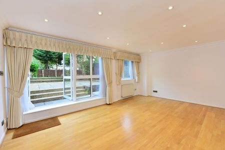 5 bedroom townhouse to rent - Photo 3