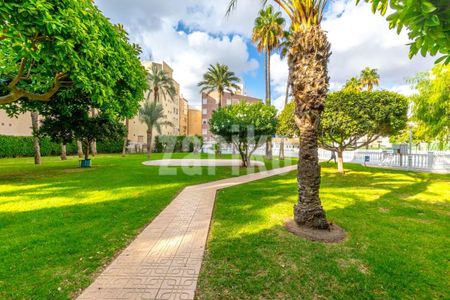 Two-bedroom Apartment in a Prestigious Neighborhood - Photo 5