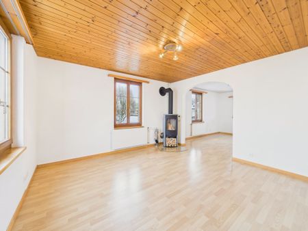 A home to feel good in – Charming 5.5-room apartment in Strengelbach - Photo 2