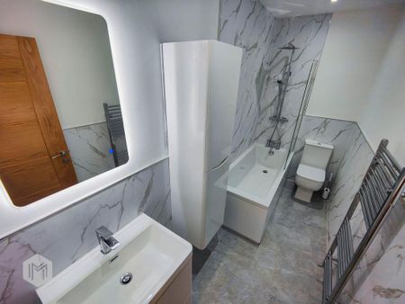 3 bedroom terraced house to rent - Photo 4