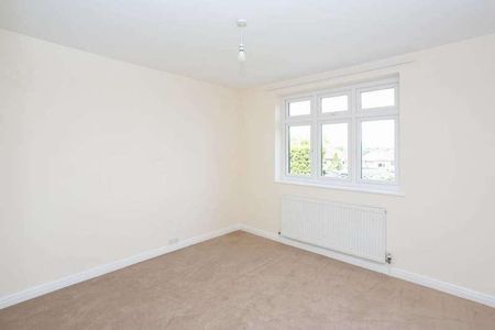Belmont Road, Hp, Hemel Hempstead, HP3 - Photo 2