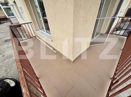 Apartament de inchiriat 2 camere, 45 mp, parcare, zona Florilor - Photo 2