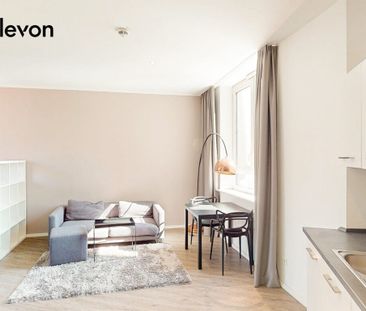 Möbliertes 1-Zimmer-Apartment mit Wintergarten und EBK - Photo 1