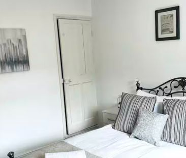 3 Bed Terraced House, Dorset Road, CV1 - Photo 4