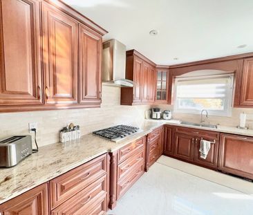 For Lease - 5715 Riverdale Crescent, Mississauga, Ontario - Photo 3