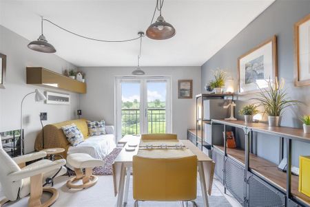 1 bedroom flat to rent - Photo 2