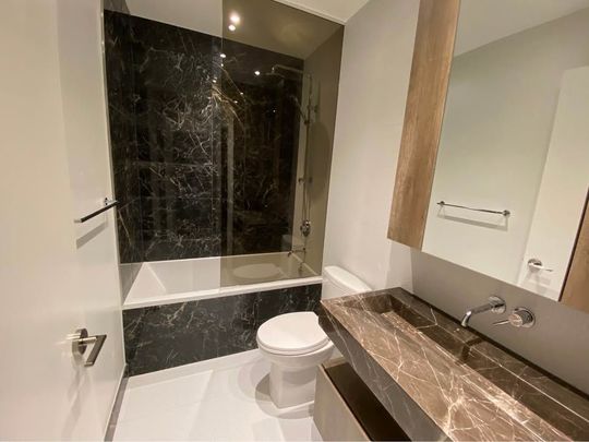 For Lease - 11 Yorkville Avenue Unit# 4605, Toronto, Ontario - Photo 1