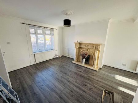 3 bedroom terraced house to rent - Photo 5