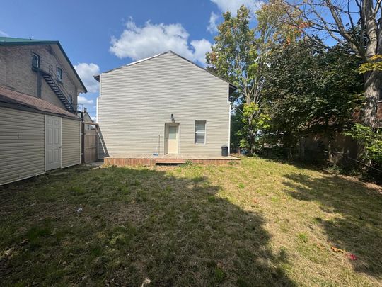 For Lease - 25 GLENELG Street, Kawartha Lakes, Ontario - Photo 1