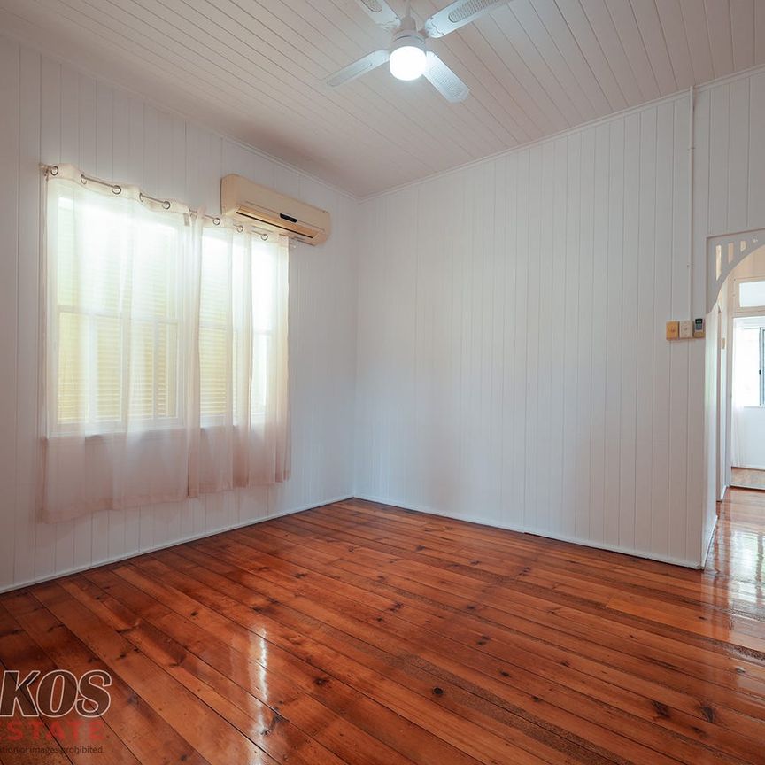 148 Gladstone Road, Highgate Hill, Qld 4101 - Photo 1