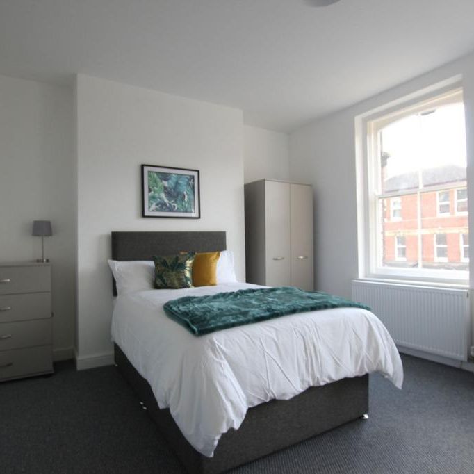 1 bedroom in a house share to rent - Photo 1